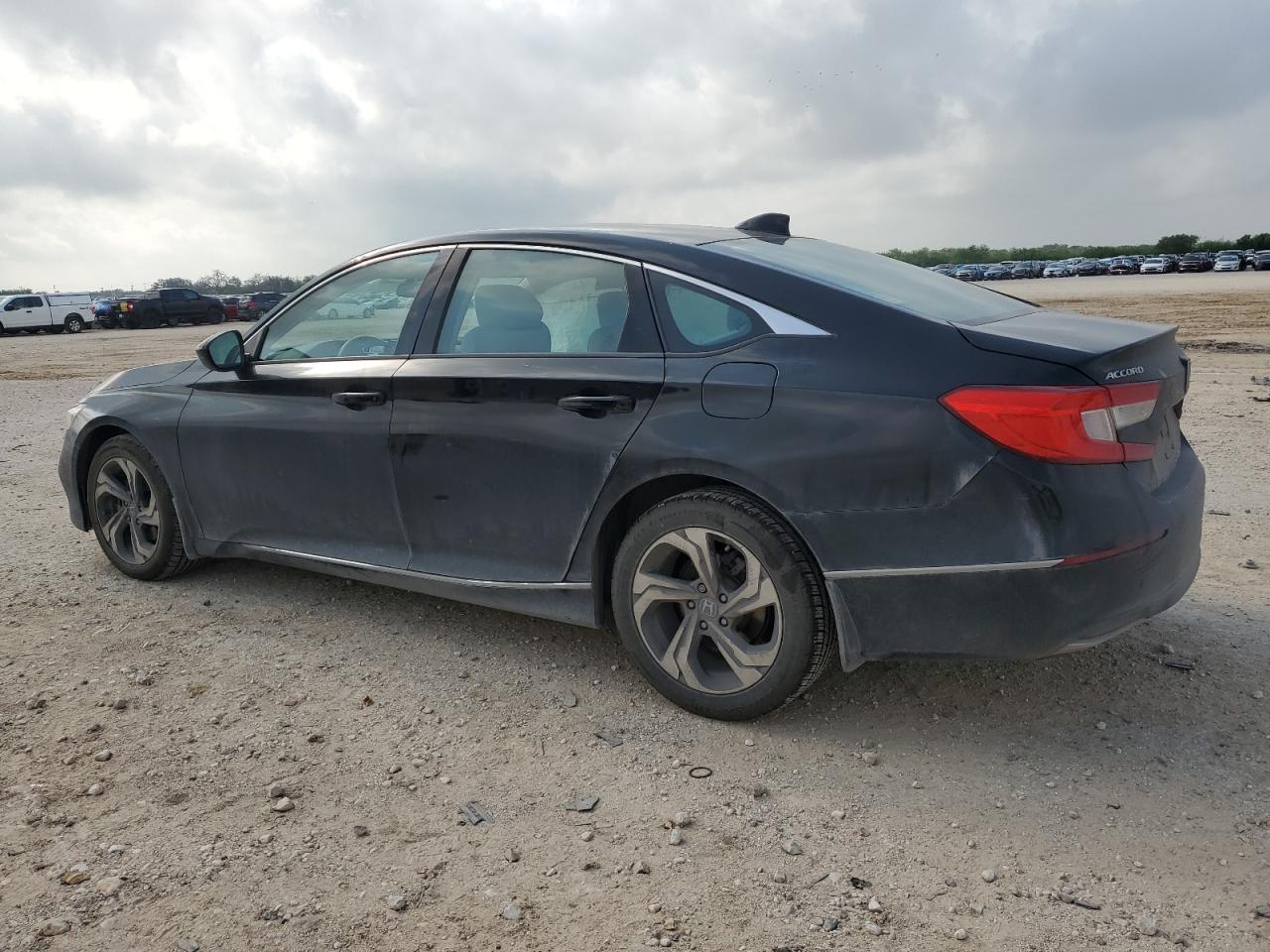 2018 Honda Accord Ex - Фото 2