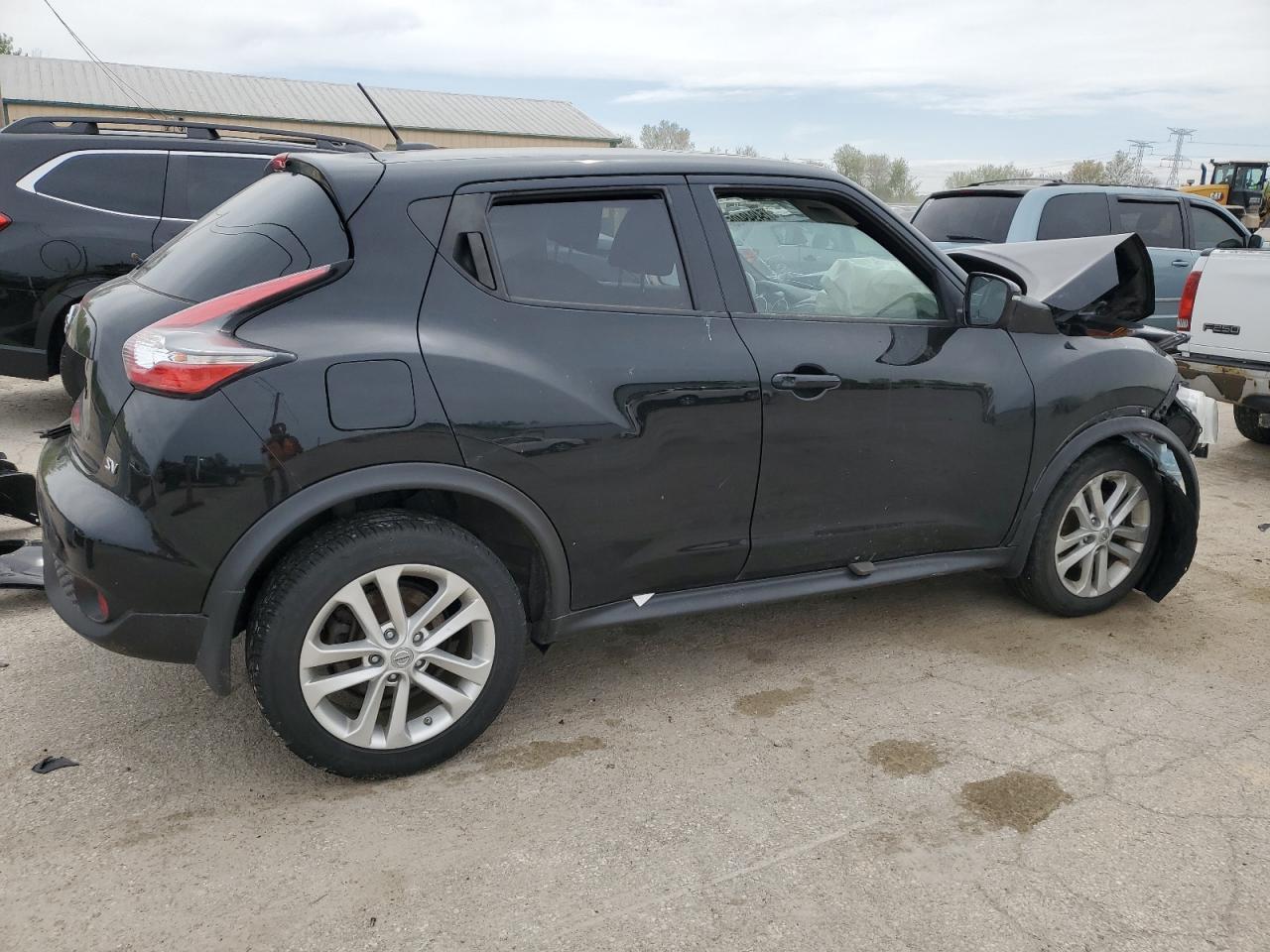 2016 Nissan Juke S - Фото 3