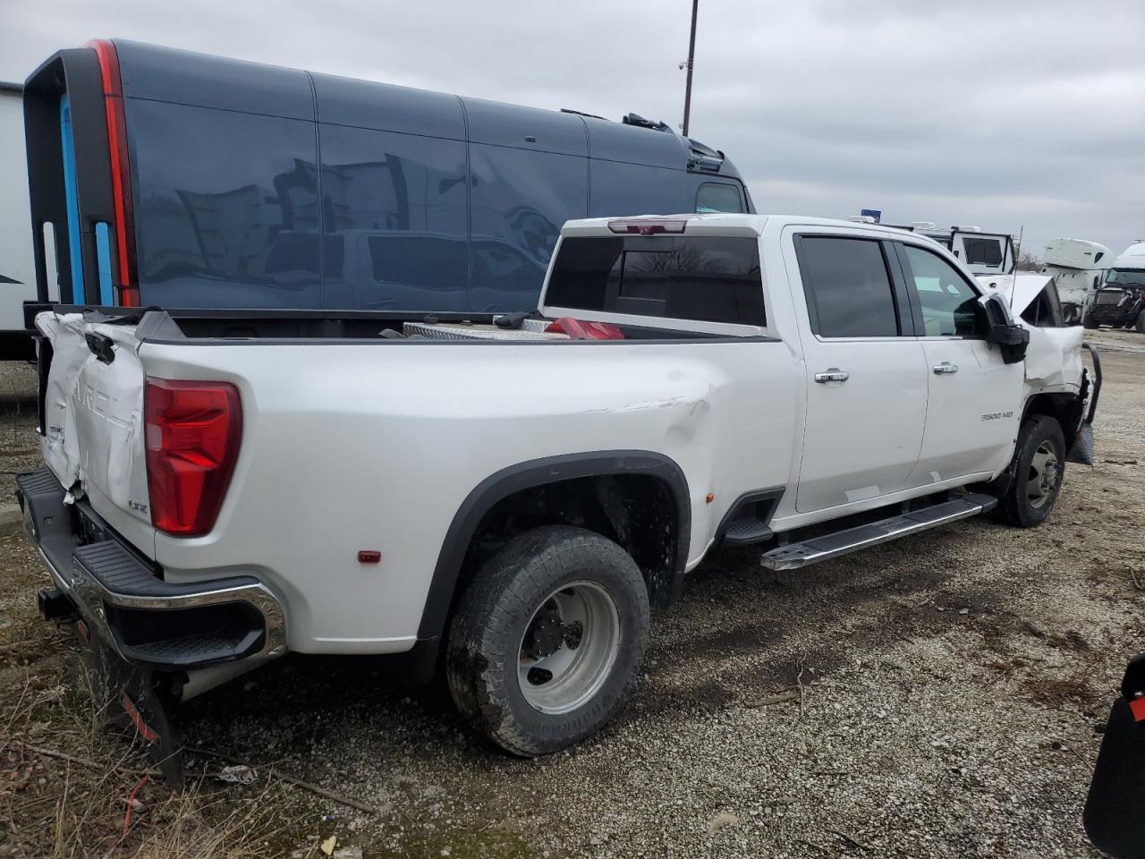 2020 Chevrolet Silverado K3500 Ltz - Фото 3
