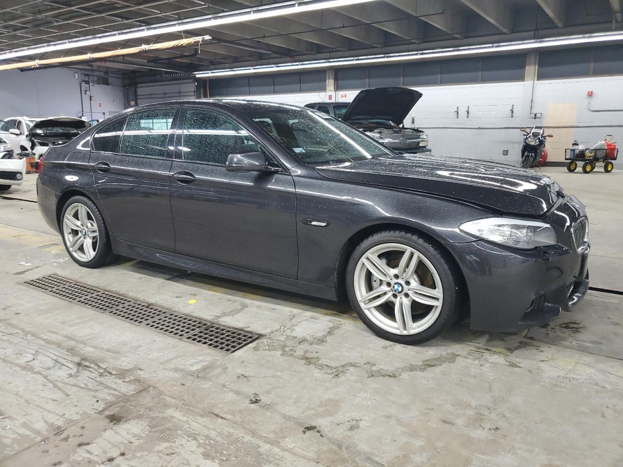 2013 BMW 535 Xi - Фото 4