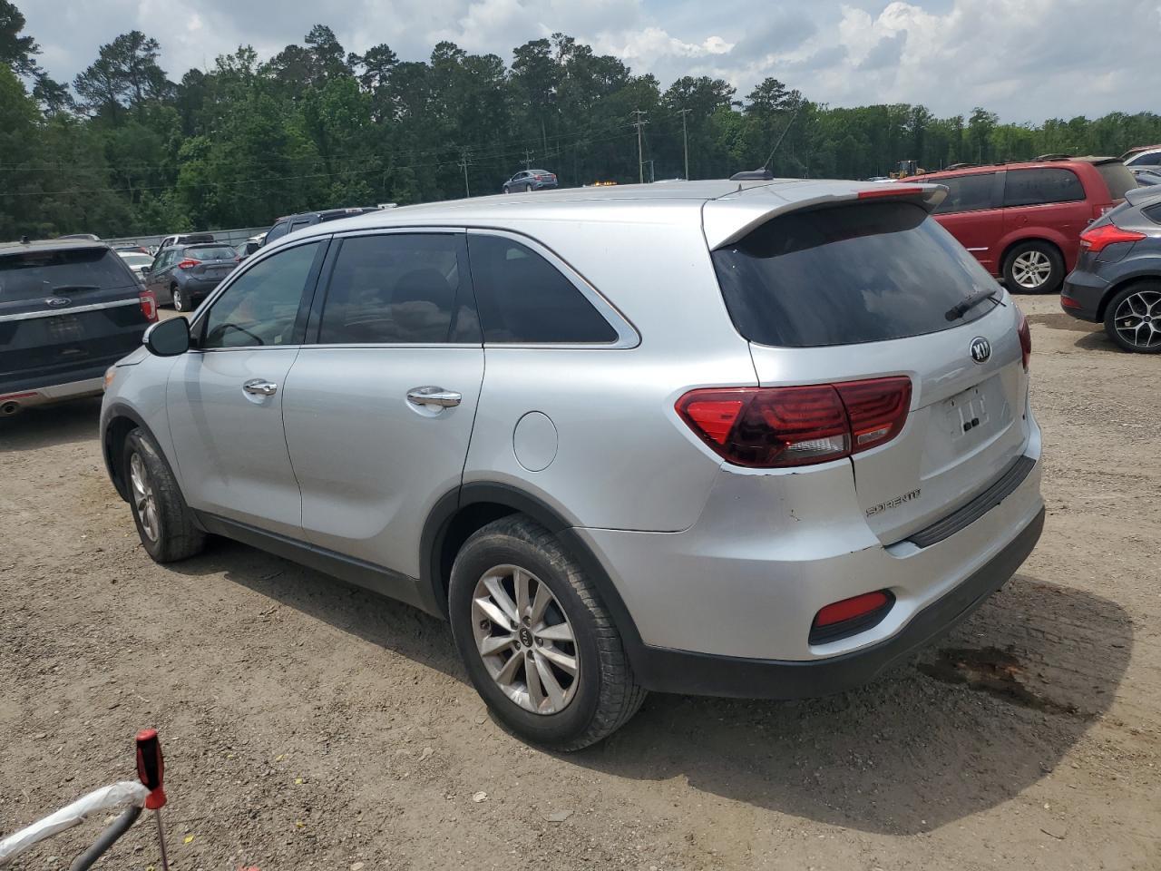 2019 Kia Sorento Lx - Image 2