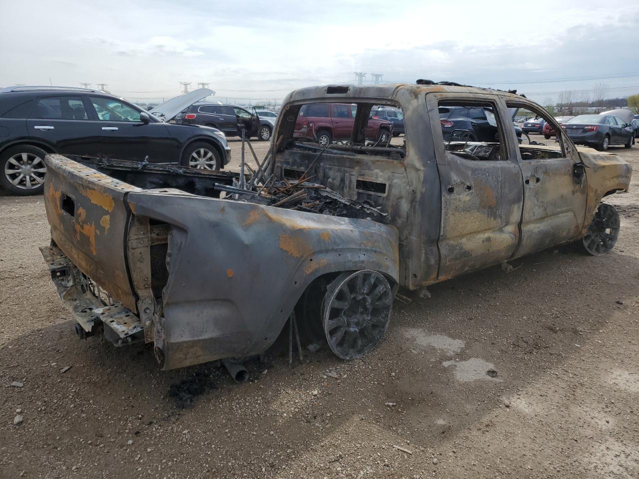 2023 Toyota Tacoma Double Cab - Image 3