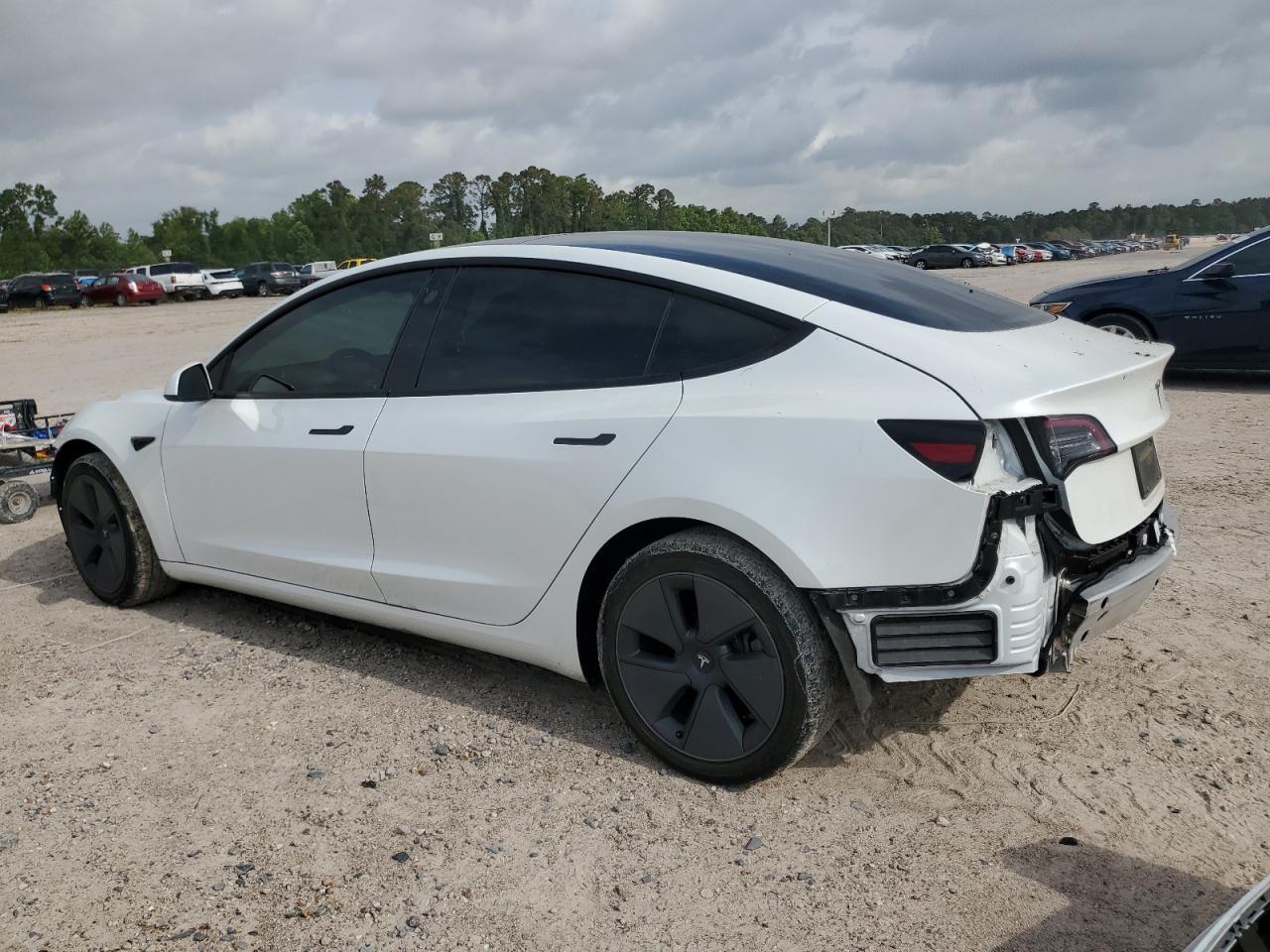 2022 Tesla Model 3 - Image 2