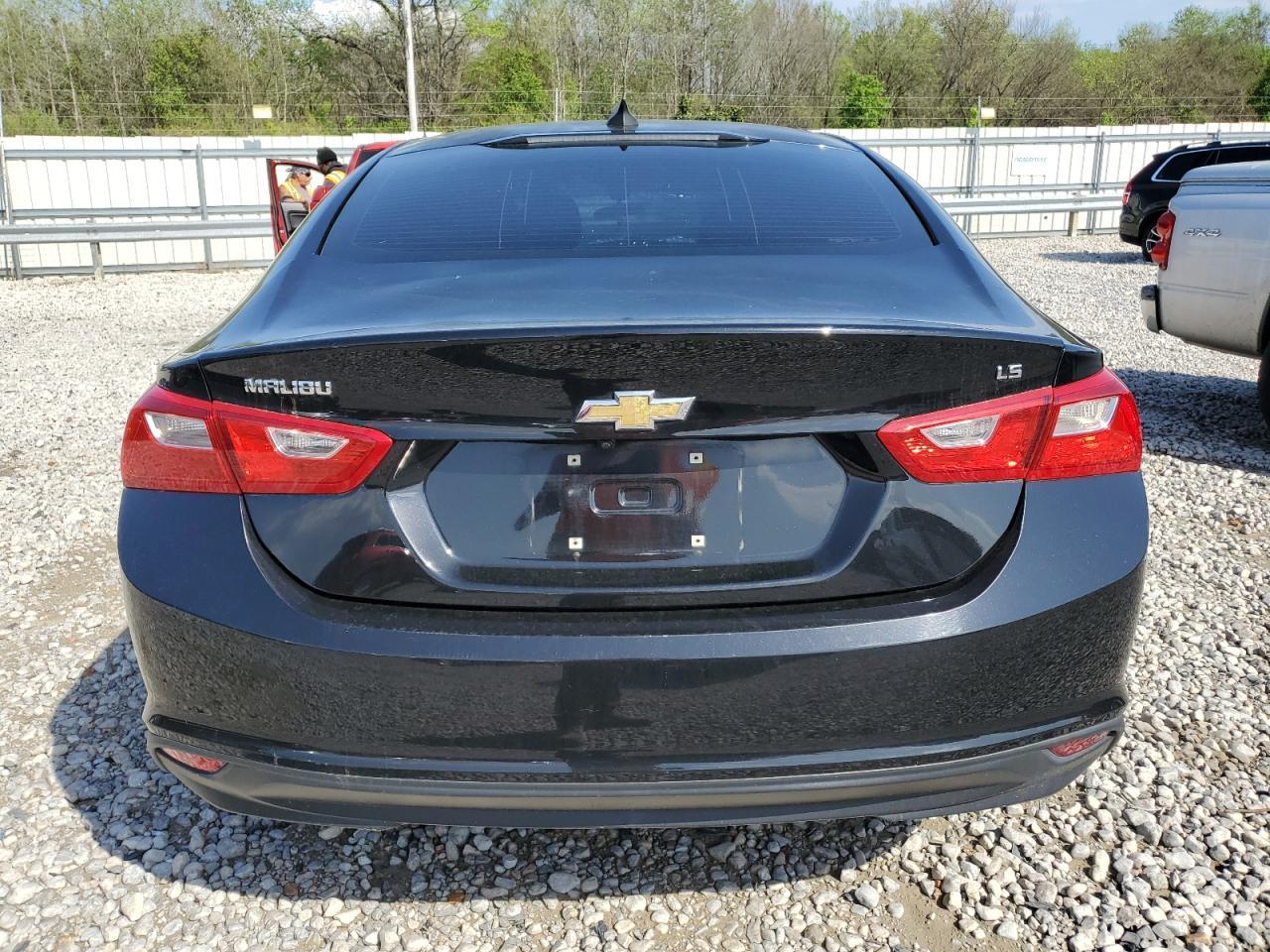 2016 Chevrolet Malibu Ls - Фото 6