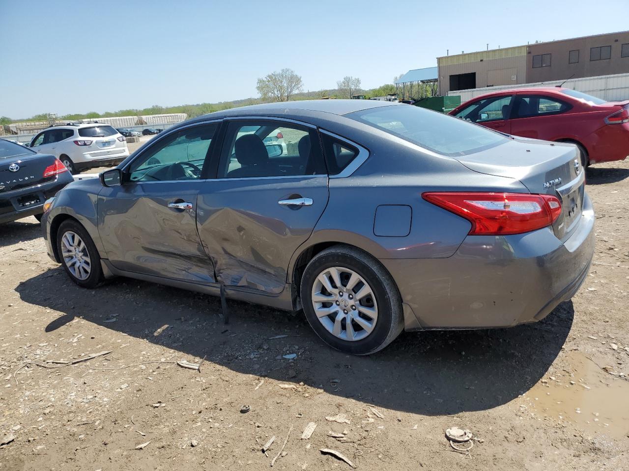 2016 Nissan Altima 2.5 - Фото 2