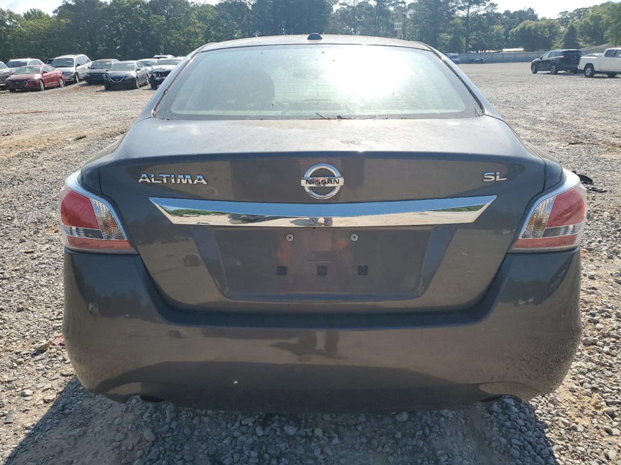 2015 Nissan Altima 2.5 - Image 6