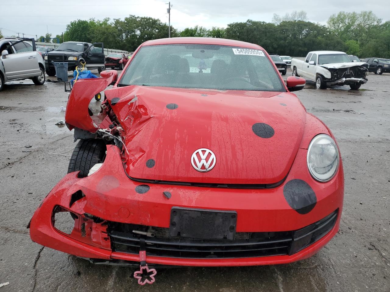 2015 Volkswagen Beetle 1.8T - Image 5