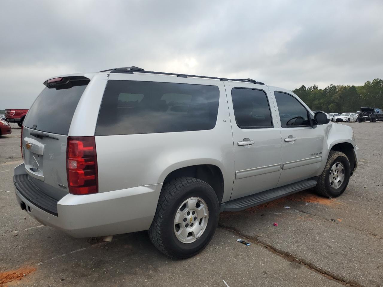 2012 Chevrolet Suburban C1500 Lt - Фото 3