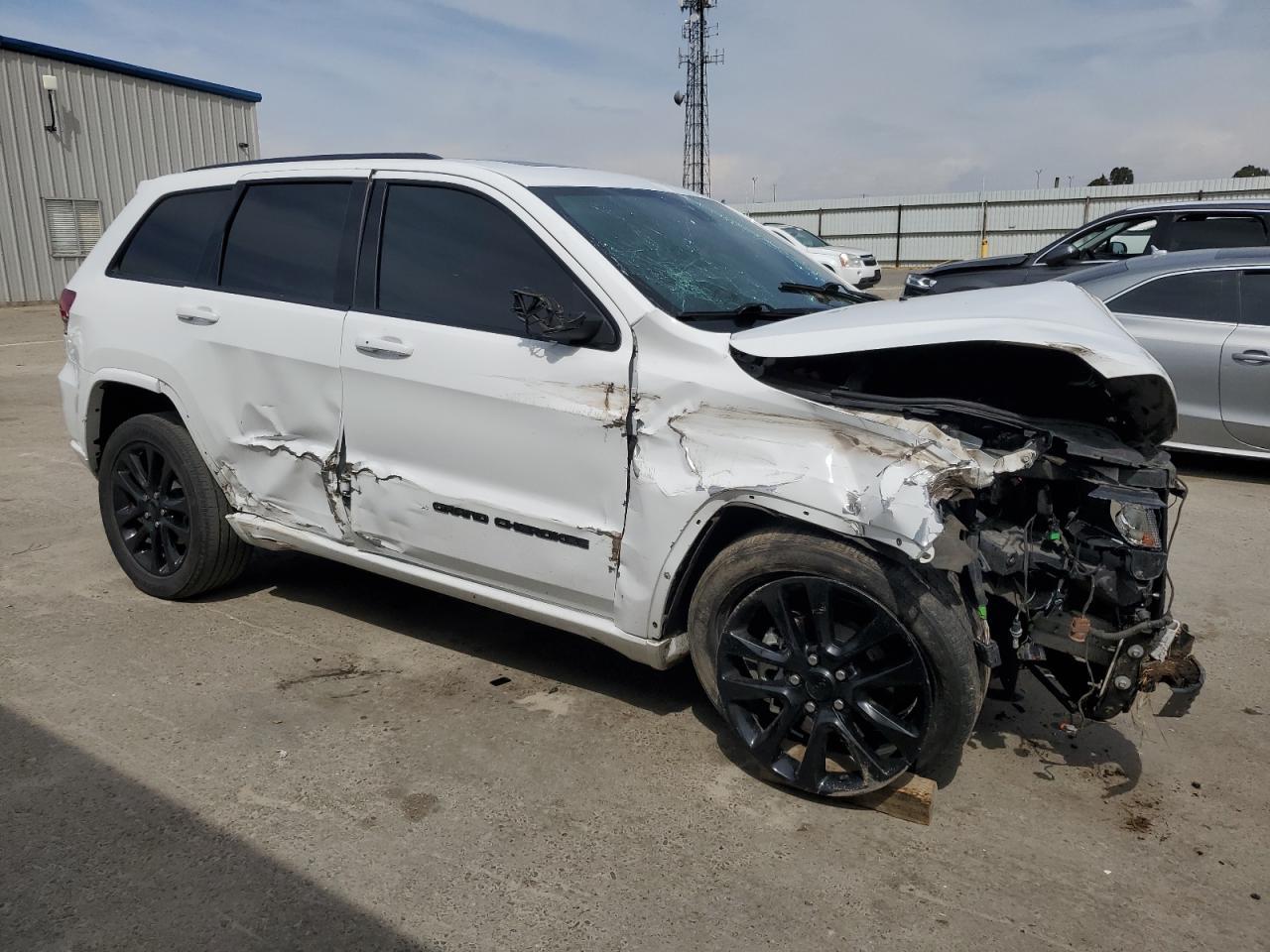 2020 Jeep Grand Cherokee Laredo - Фото 4