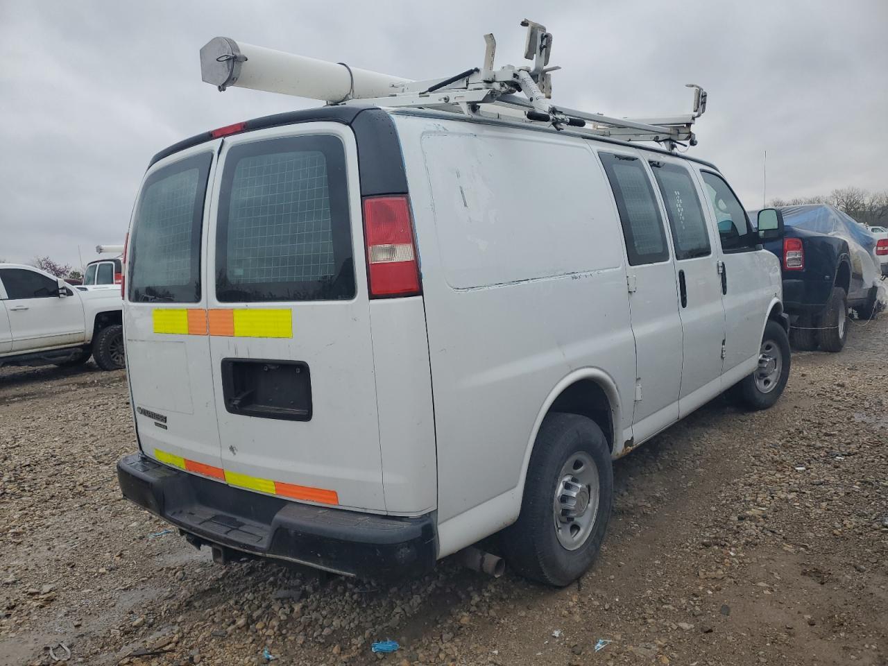 2013 Chevrolet Express G2500 - Image 3