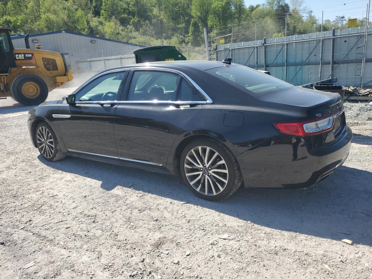 2019 Lincoln Continental Select - Фото 2
