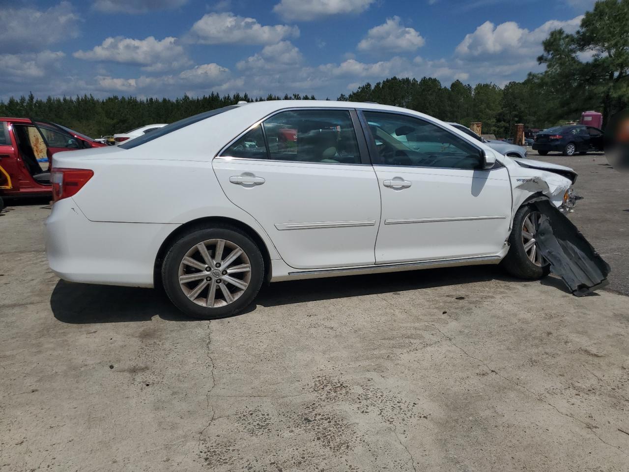 2012 Toyota Camry Hybrid - Image 3