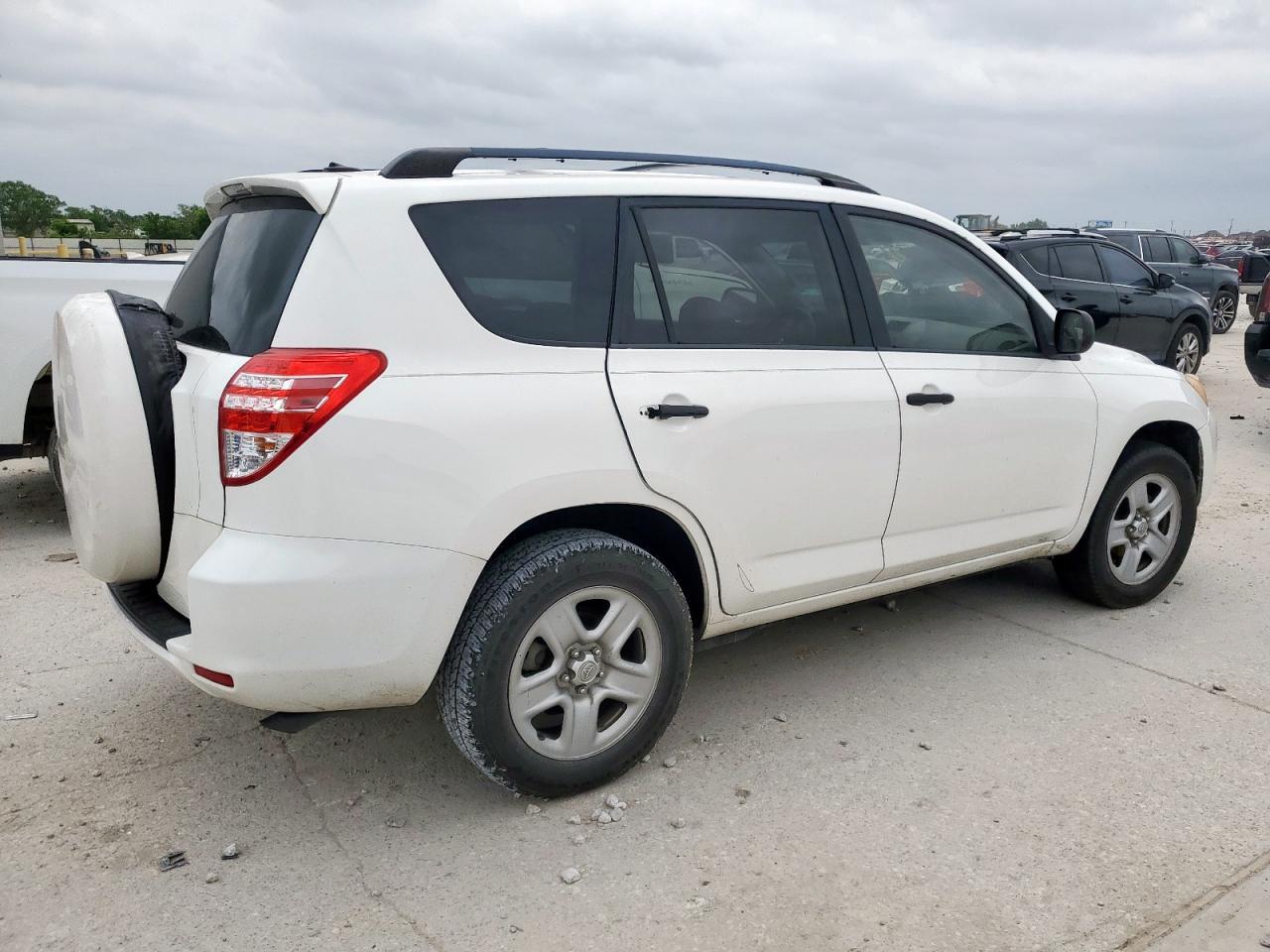 2010 Toyota Rav4 - Фото 3