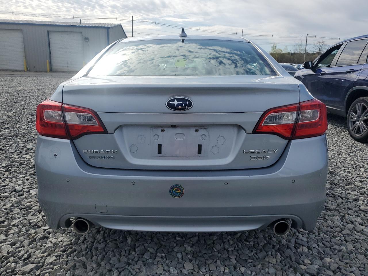 2017 Subaru Legacy 3.6R Limited - Фото 6