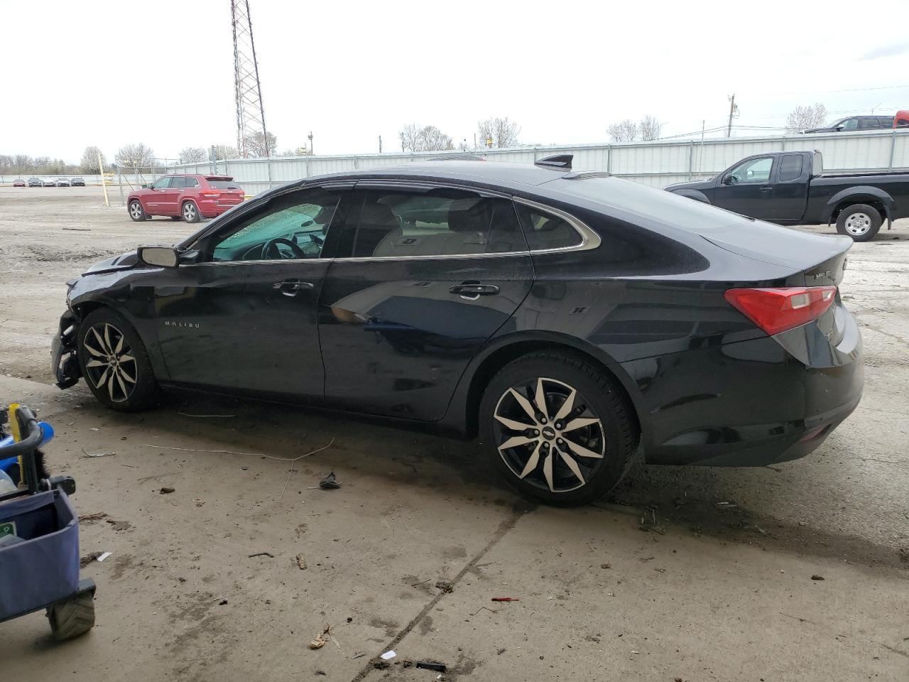 2018 Chevrolet Malibu Lt - Фото 2