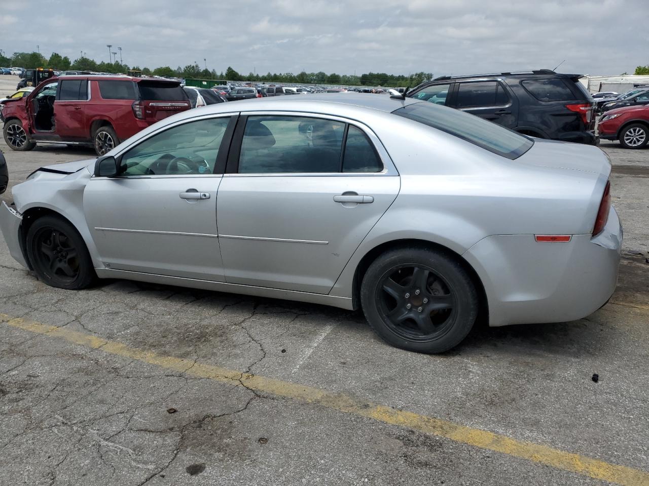 2009 Chevrolet Malibu Ls - Image 2