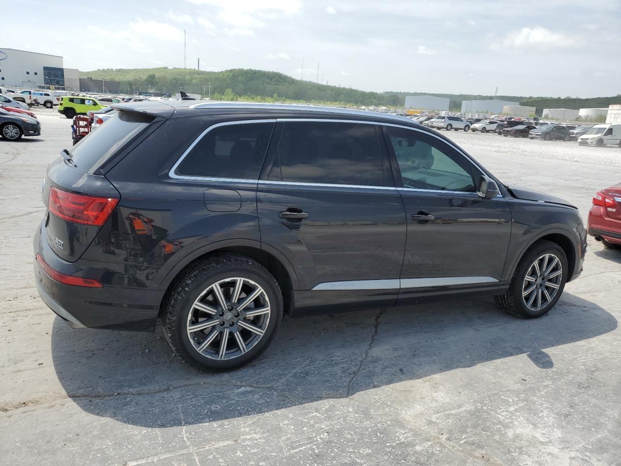 2017 Audi Q7 Premium Plus - Image 3