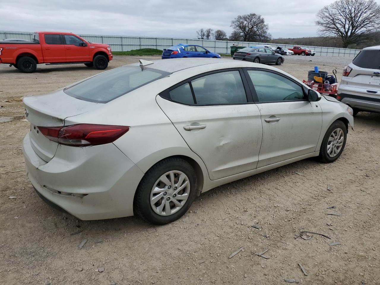 2017 Hyundai Elantra Se - Фото 3