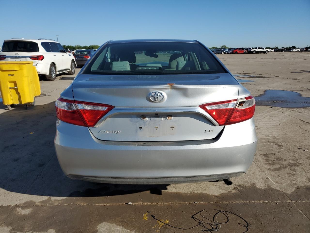 2015 Toyota Camry Le - Фото 6