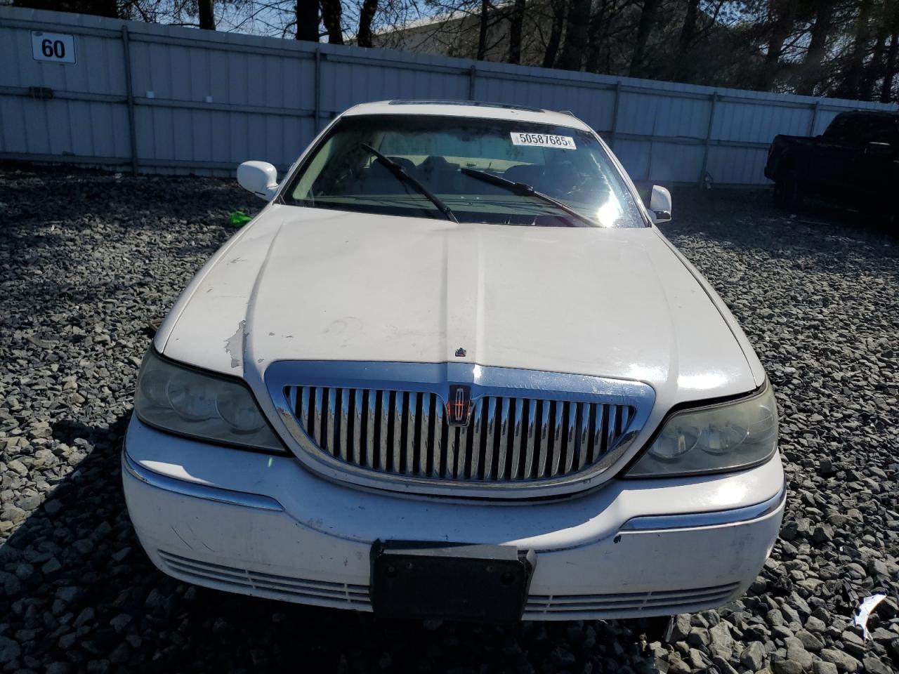 2003 Lincoln Town Car Signature - Фото 5