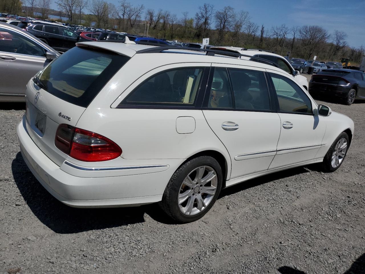 2009 Mercedes-Benz E 350 4Matic - Image 3