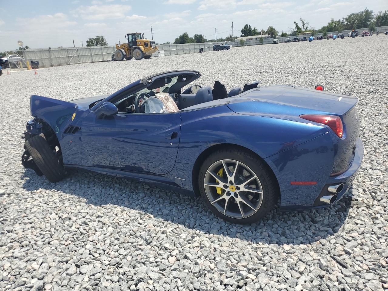 2010 Ferrari California - Image 2