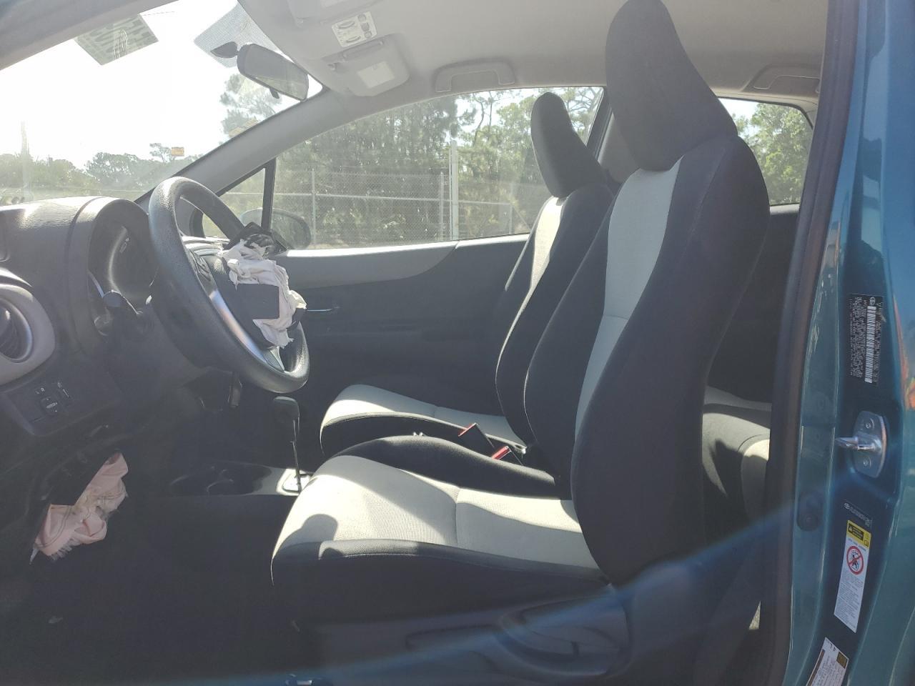 2012 Toyota Yaris - Фото 7