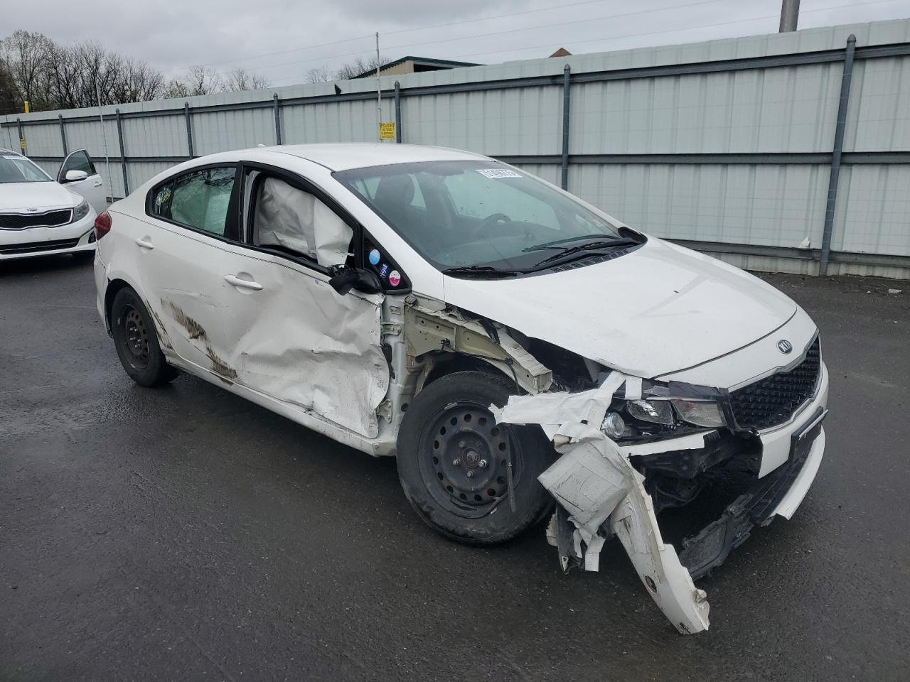 2017 Kia Forte Lx - Фото 4