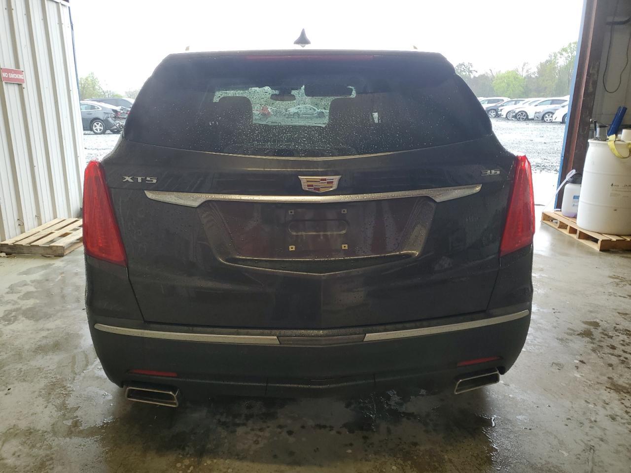 2018 Cadillac Xt5 Luxury - Image 6