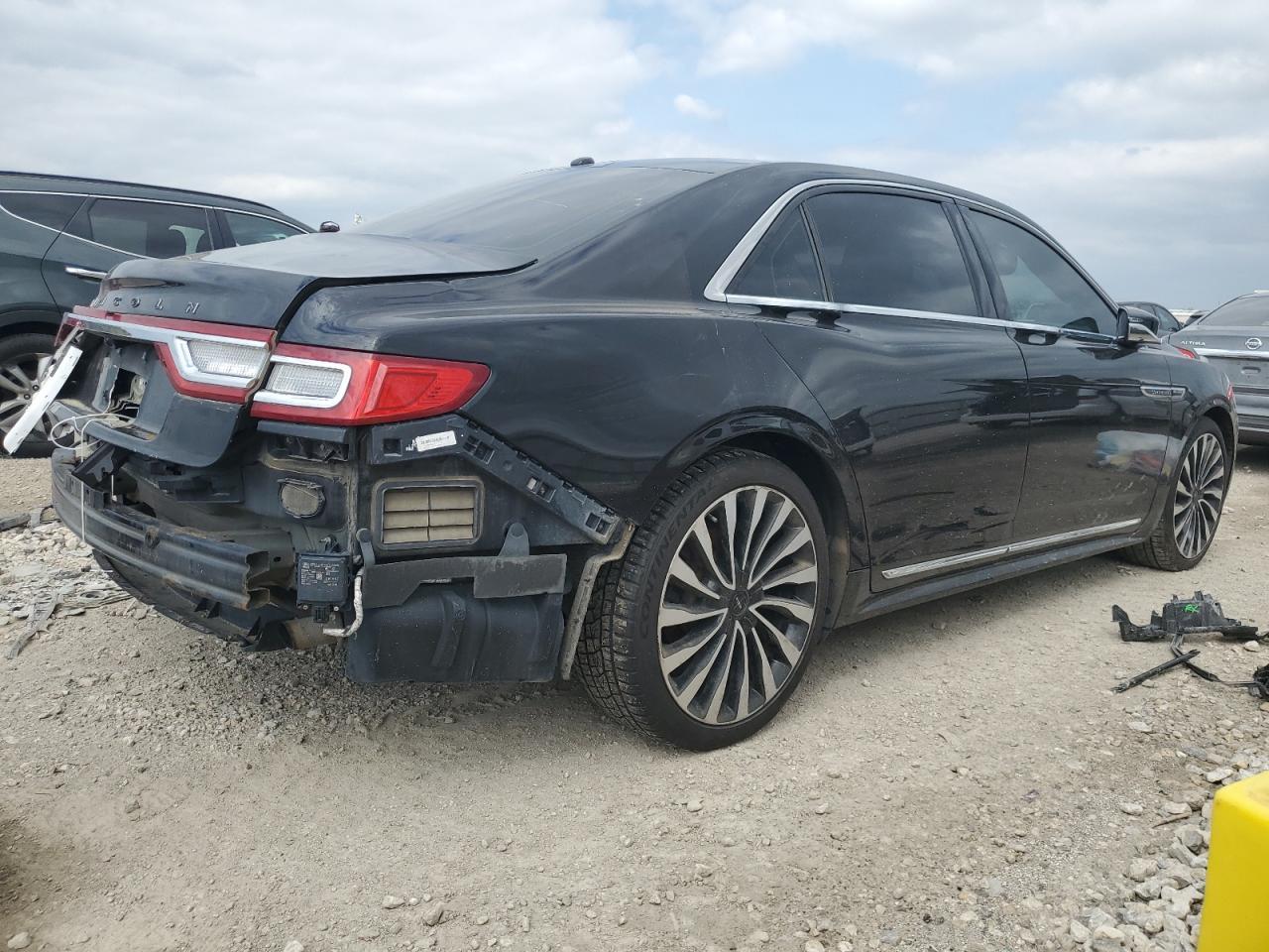 2017 Lincoln Continental Black Label - Фото 3