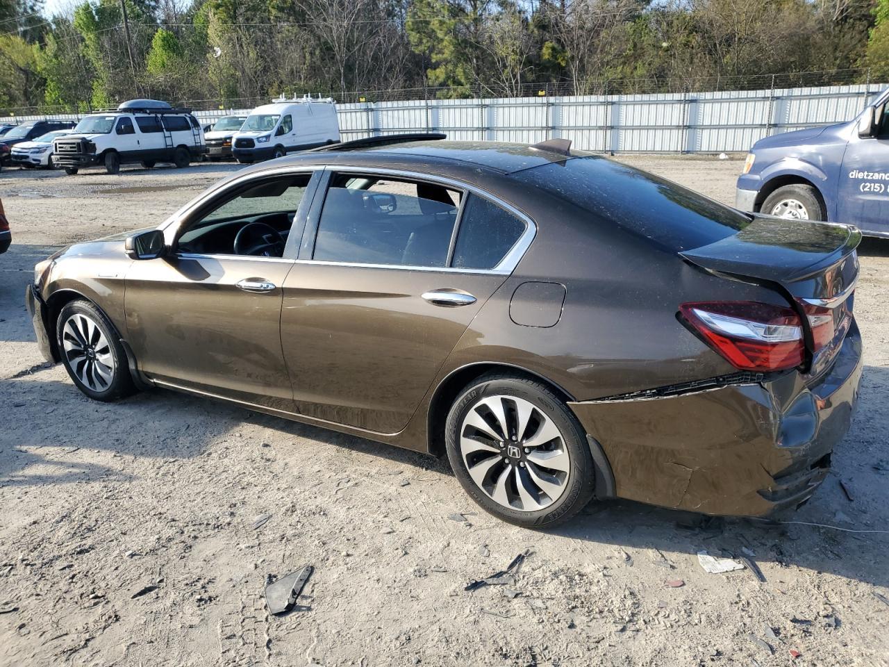 2017 Honda Accord Hybrid Exl - Фото 2