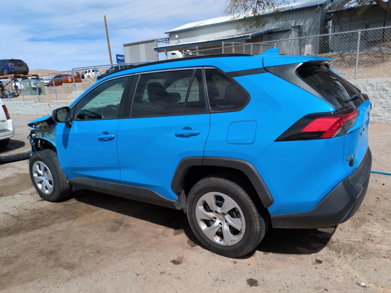 2020 Toyota Rav4 Le - Фото 2