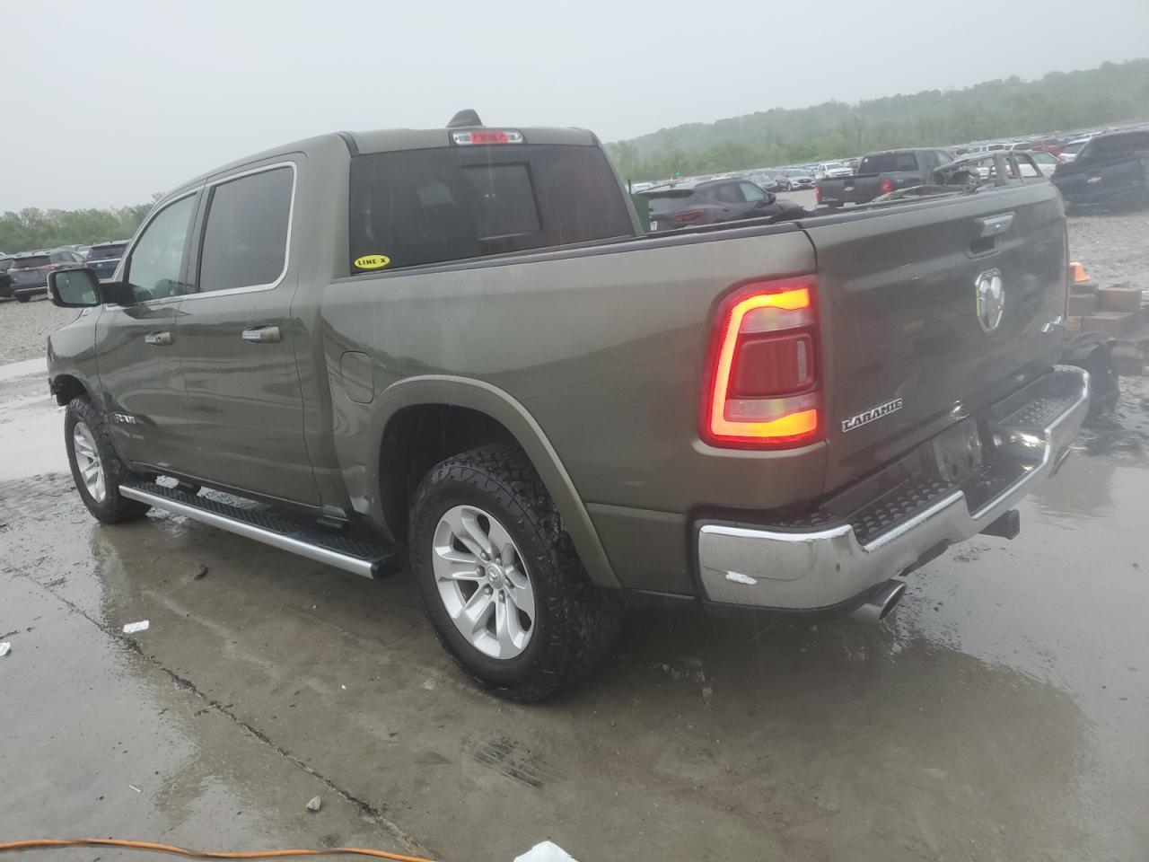 2020 Ram 1500 Laramie - Фото 2