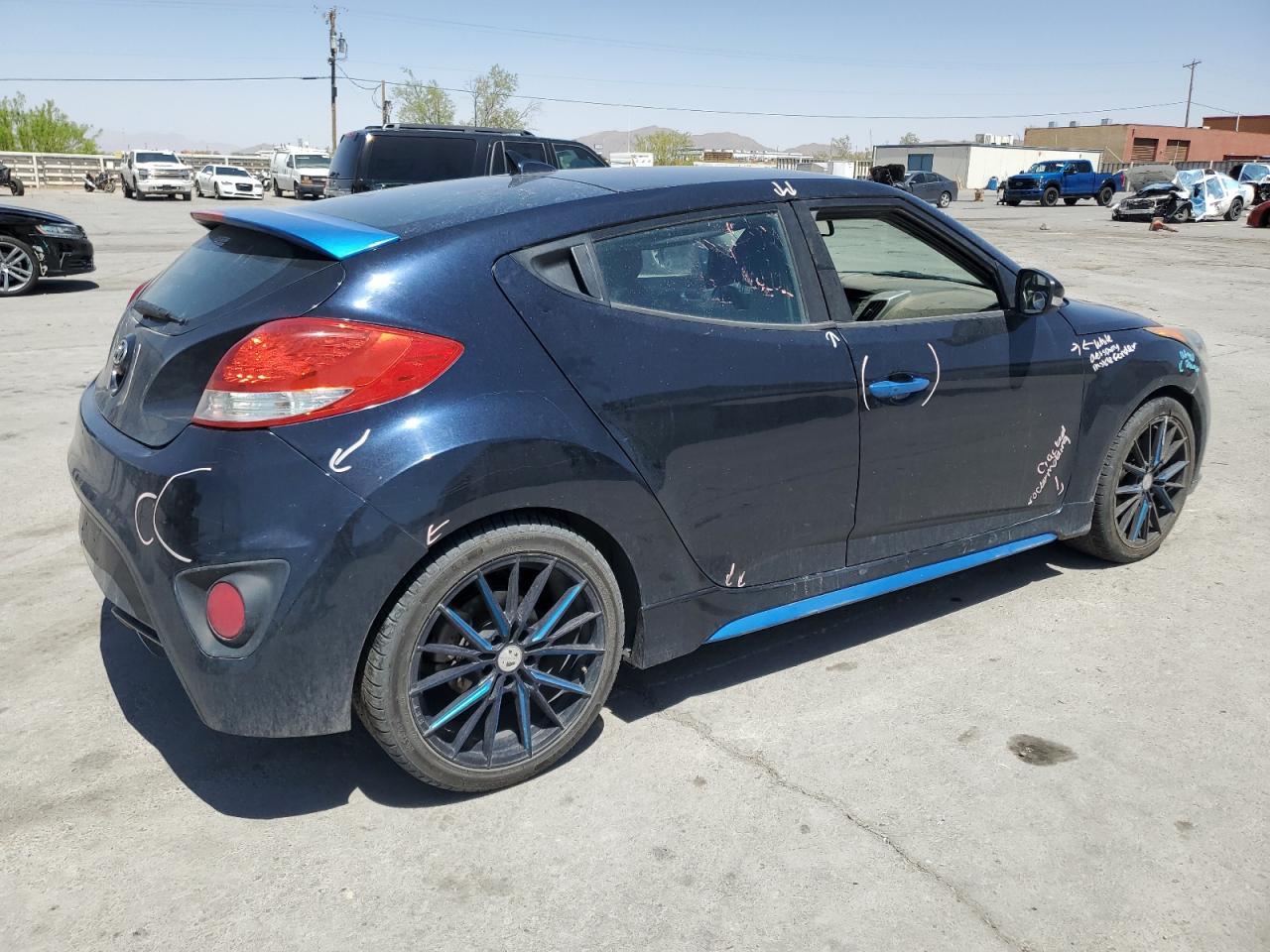 2013 Hyundai Veloster Turbo - Image 3