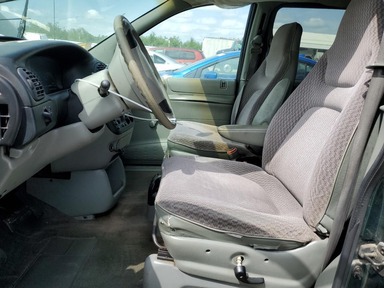 1998 Dodge Caravan - Image 7