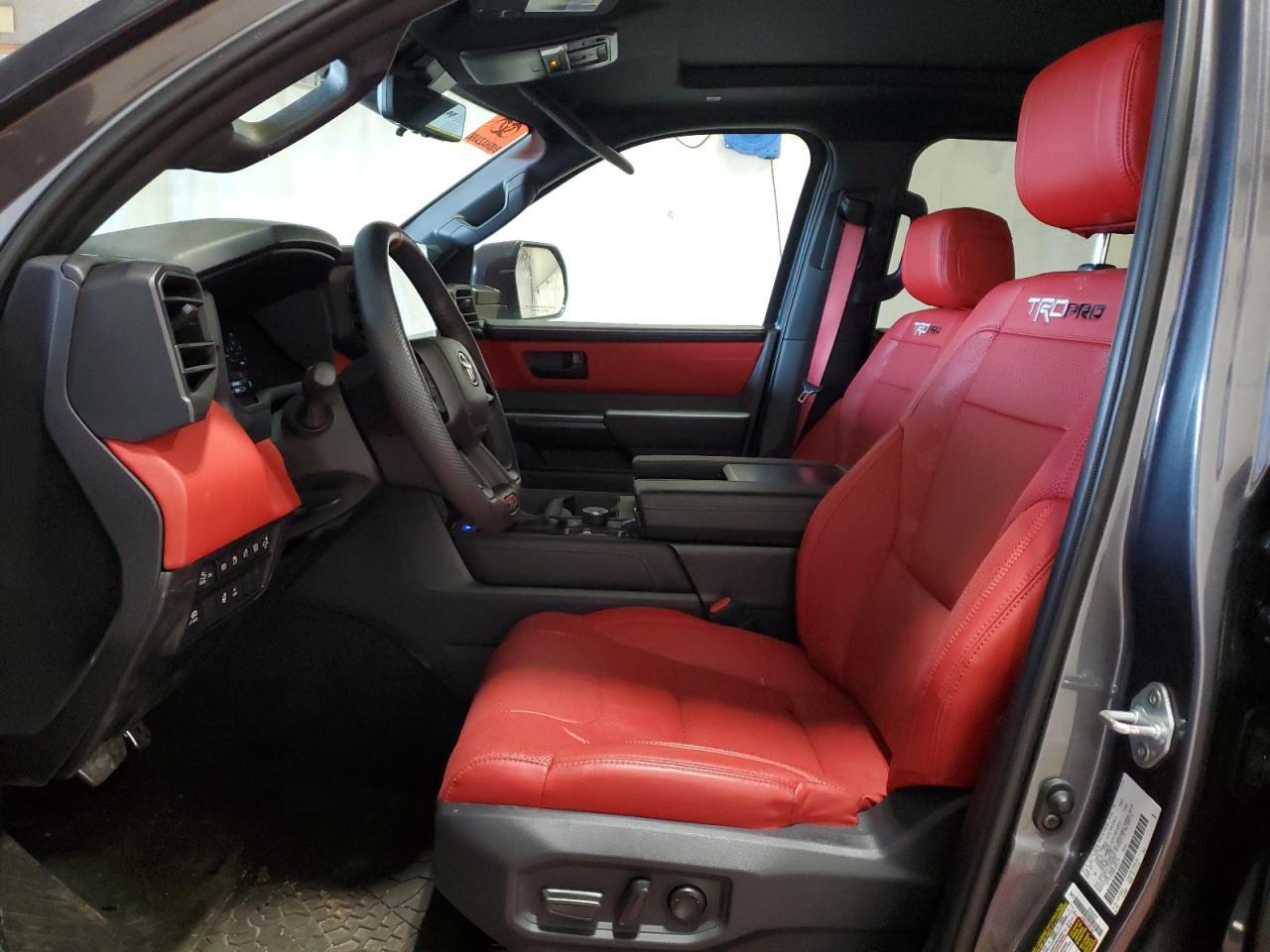 2024 Toyota Tundra Crewmax Limited - Image 7