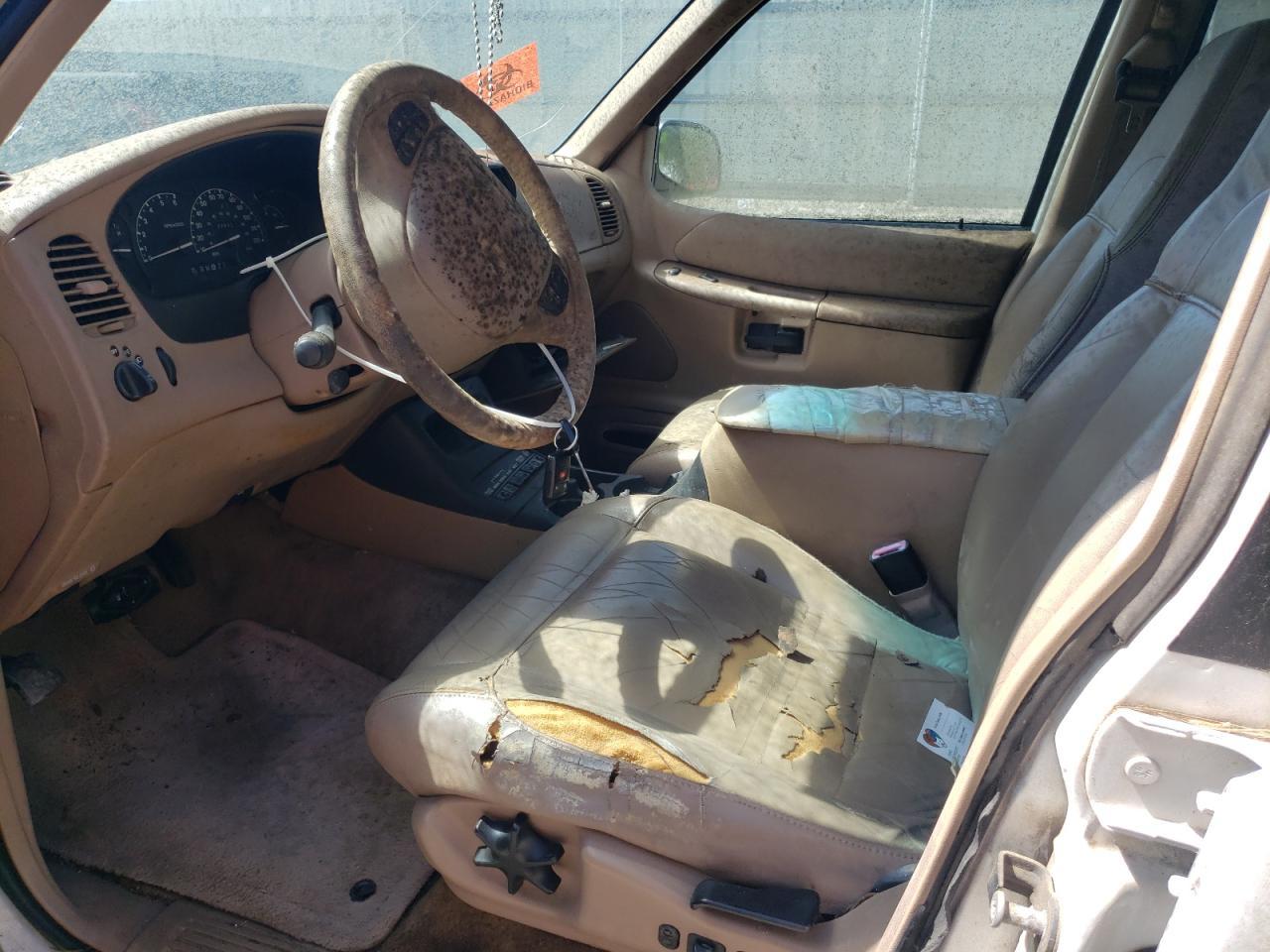 2001 Ford Explorer Eddie Bauer - Image 7