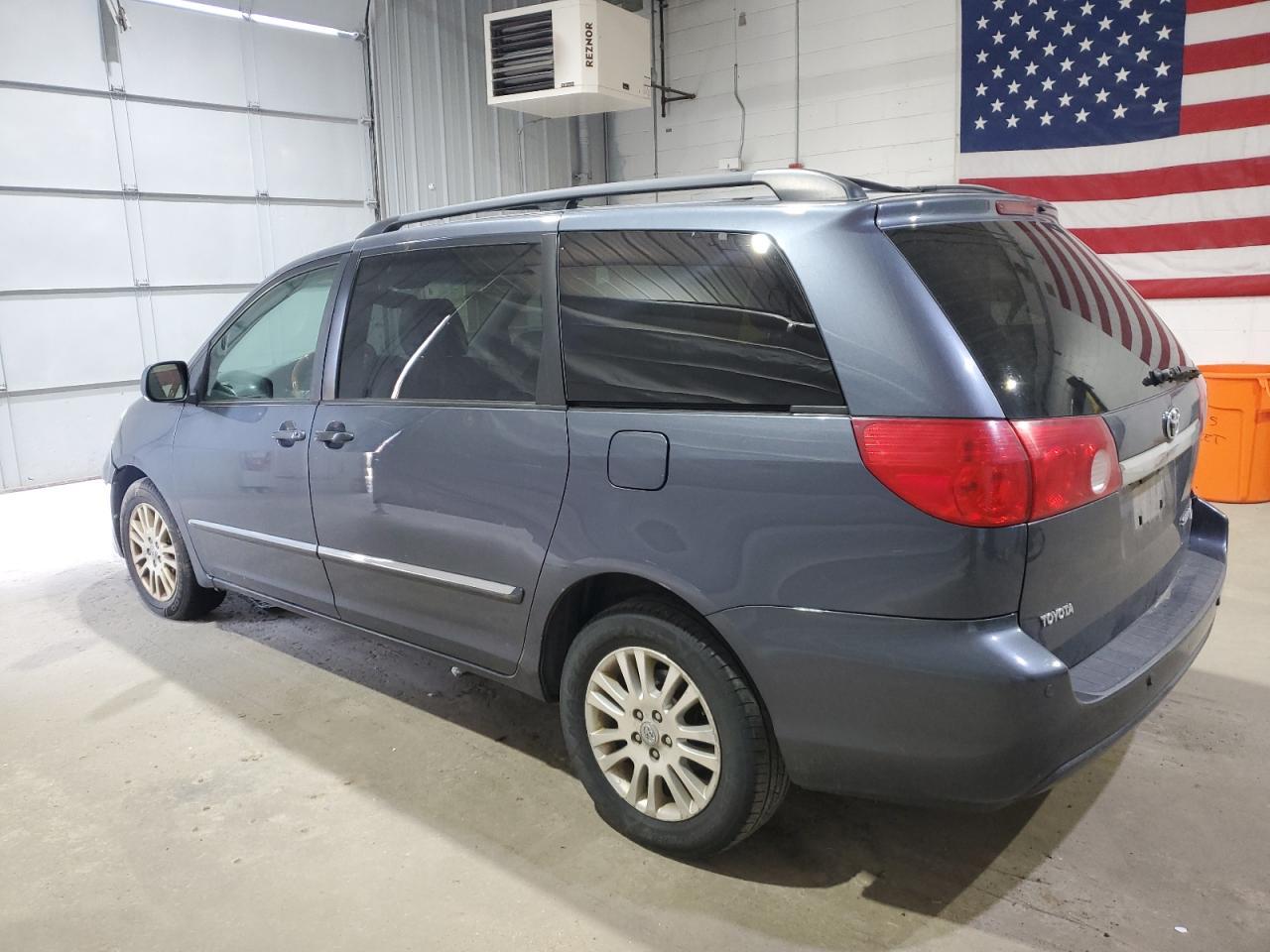 2009 Toyota Sienna Xle - Фото 2