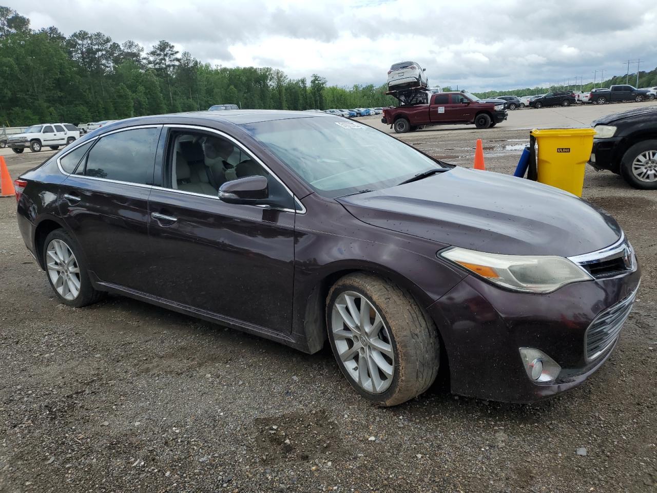 2013 Toyt Avalon - Image 4