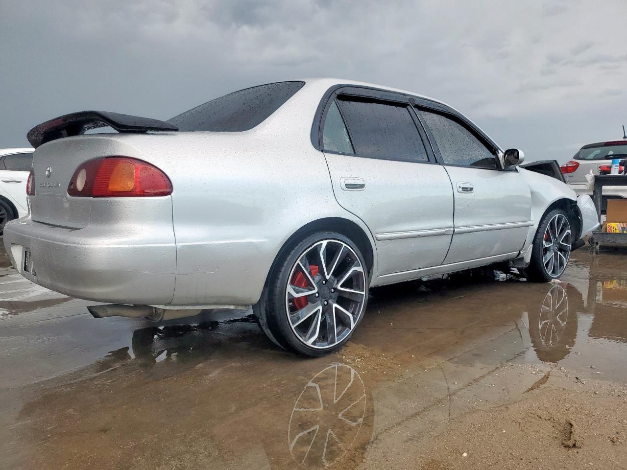 2002 Toyota Corolla Ce - Фото 3