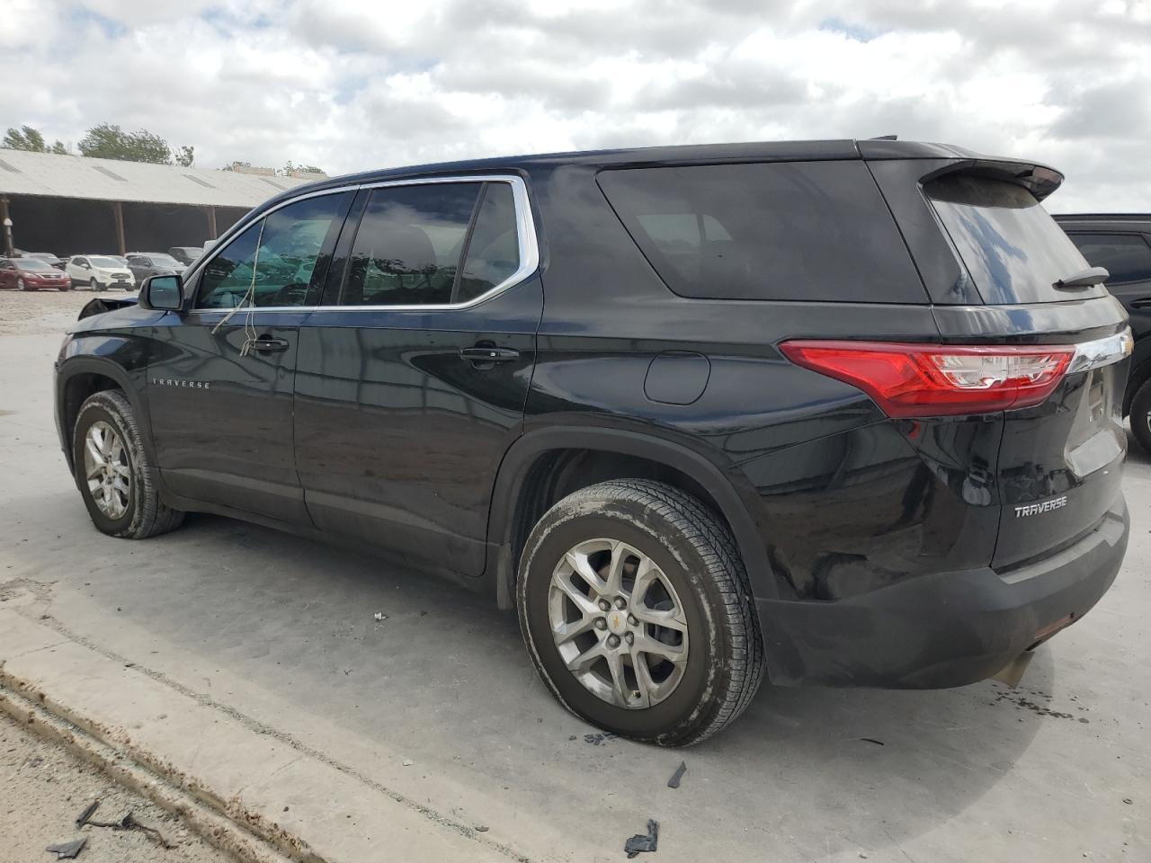 2021 Chevrolet Traverse Ls - Image 2