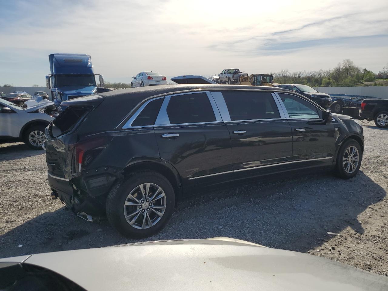 2021 Cadillac Xt5 Luxury - Фото 3