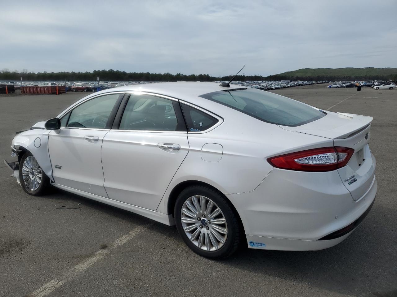 2014 Ford Fusion Titanium Phev - Фото 2