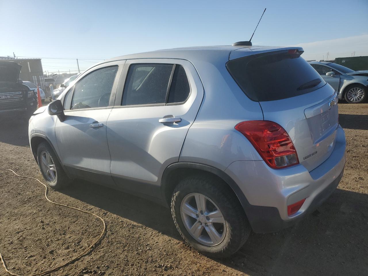 2020 Chevrolet Trax Ls - Image 2