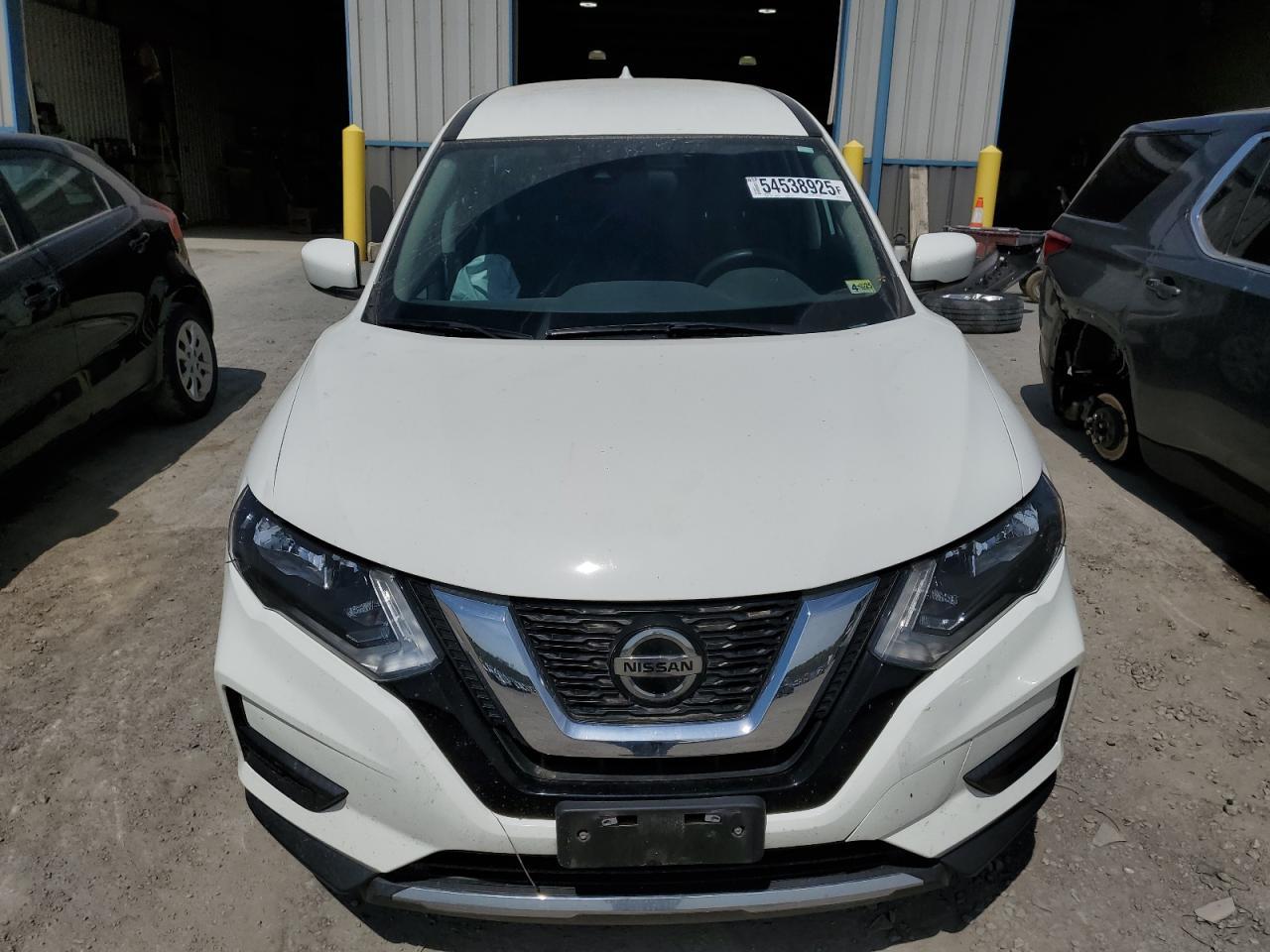 2019 Nissan Rogue S - Фото 5