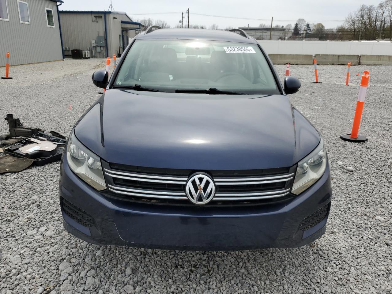 2015 Volkswagen Tiguan S - Image 5