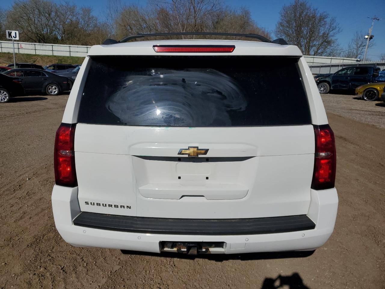 2018 Chevrolet Suburban K1500 Ls - Image 6