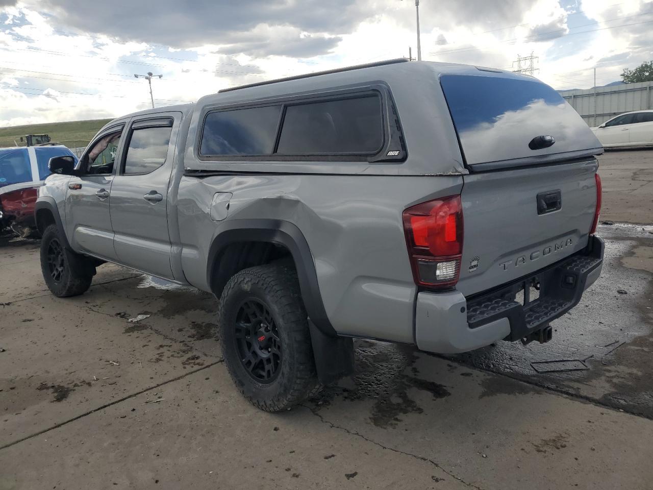 2018 Toyota Tacoma Double Cab - Image 2