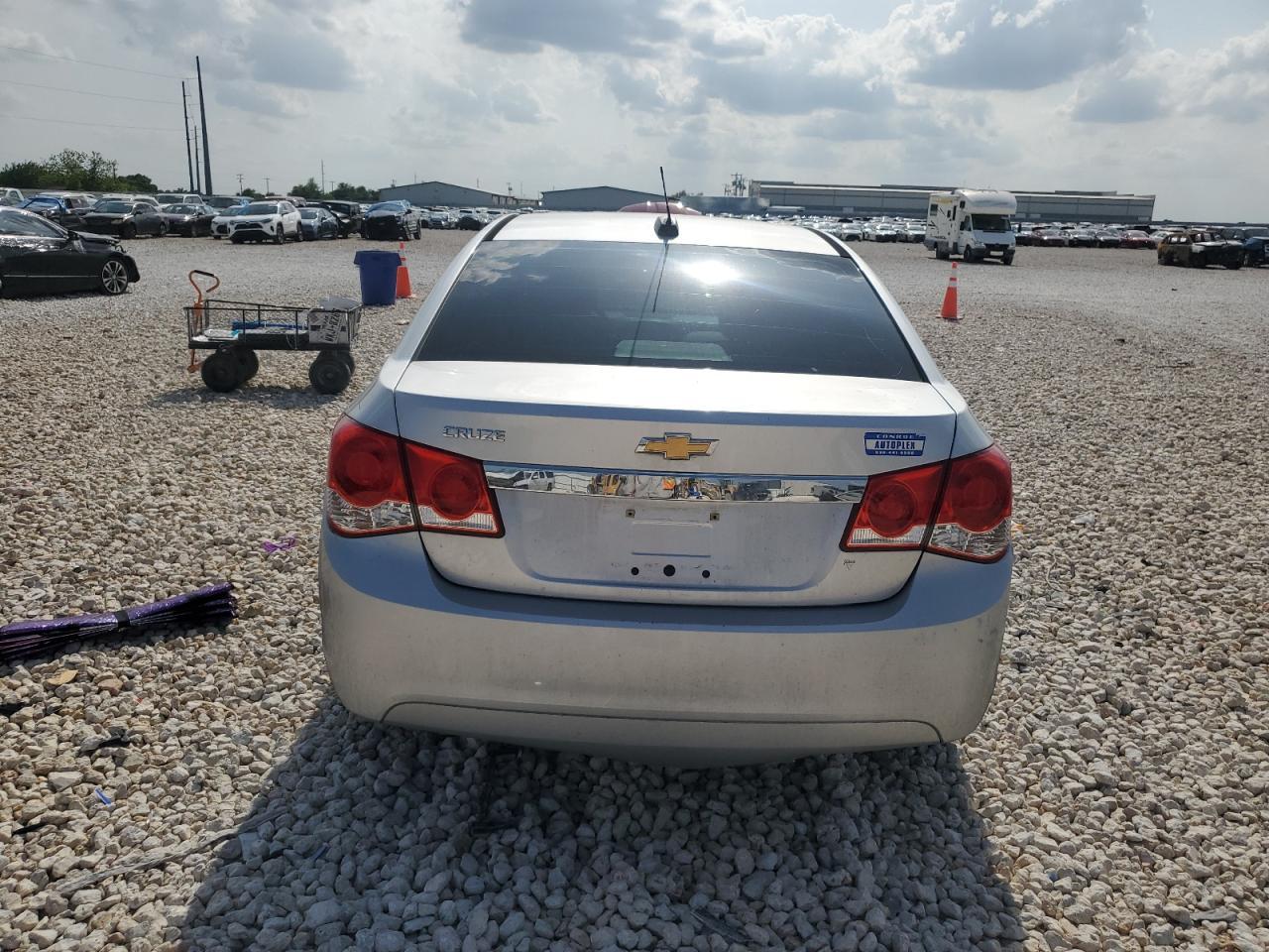2016 Chevrolet Cruze Limited Ls - Image 6