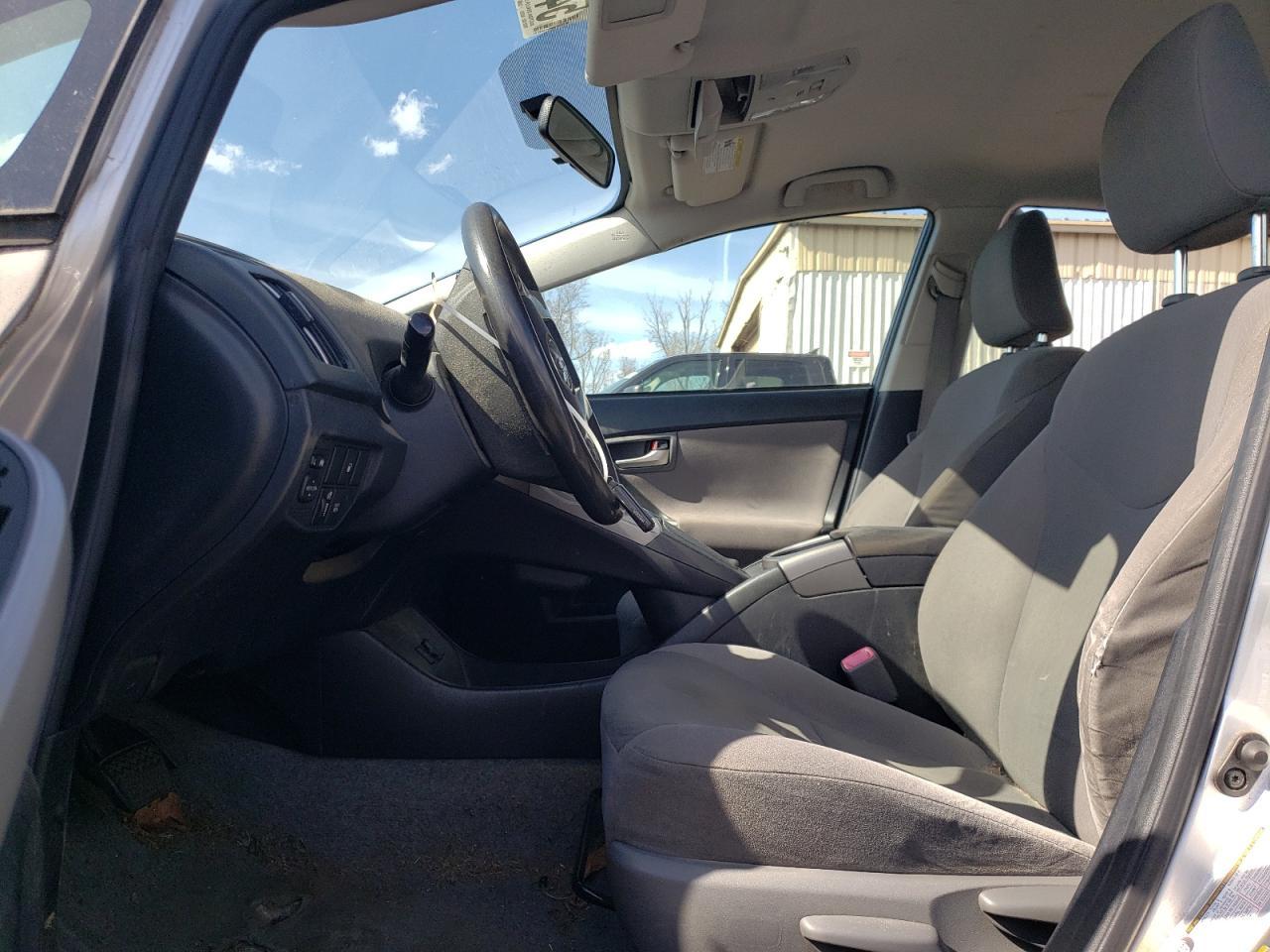 2013 Toyota Prius Plug-In - Фото 7